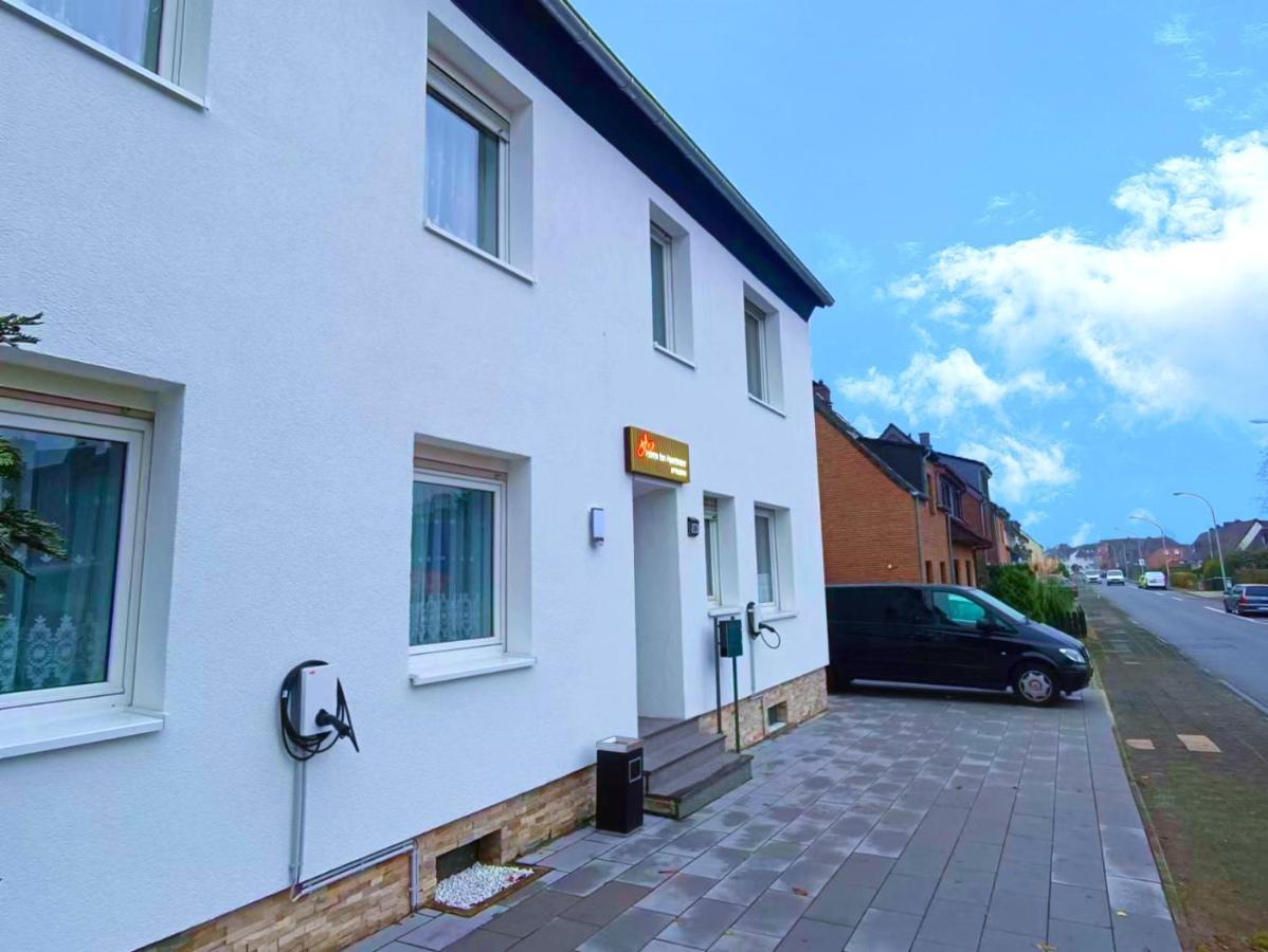 Home Inn Hotel Dormagen Bagian luar foto